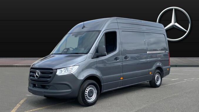 Mercedes-Benz Sprinter 315Cdi L2 Diesel Rwd 3.5t H2 Pro Van 9G-Tronic - Image 6
